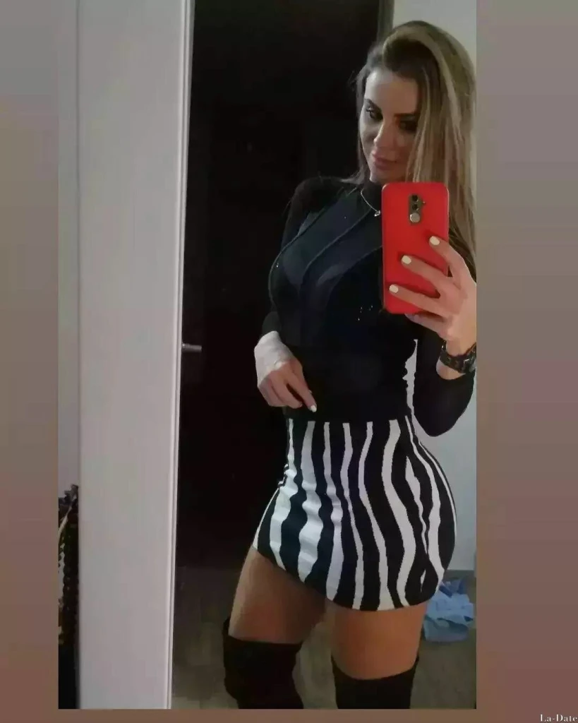 Sarahy Profile image 6