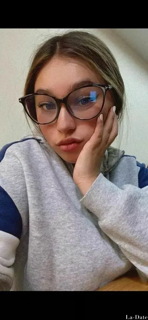 Diana Profile image 4