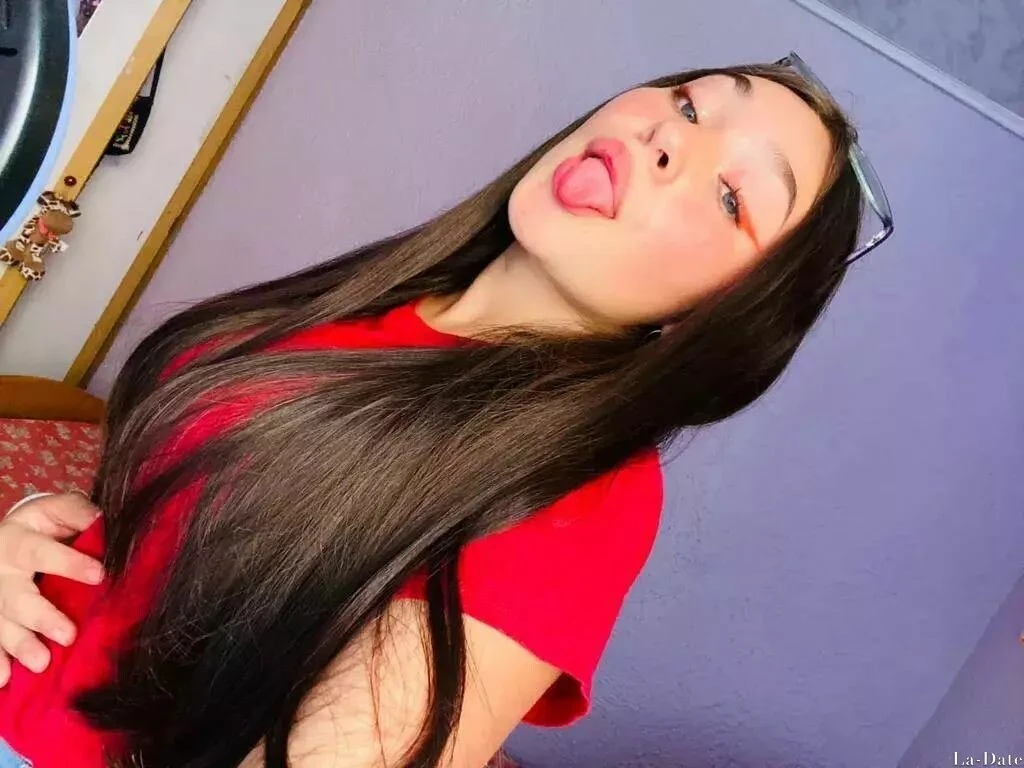 Diana Profile image 5