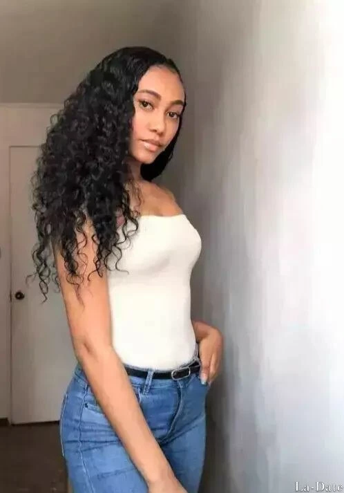 Isabella Profile image 1