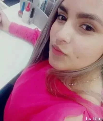 Emilia Profile image 1