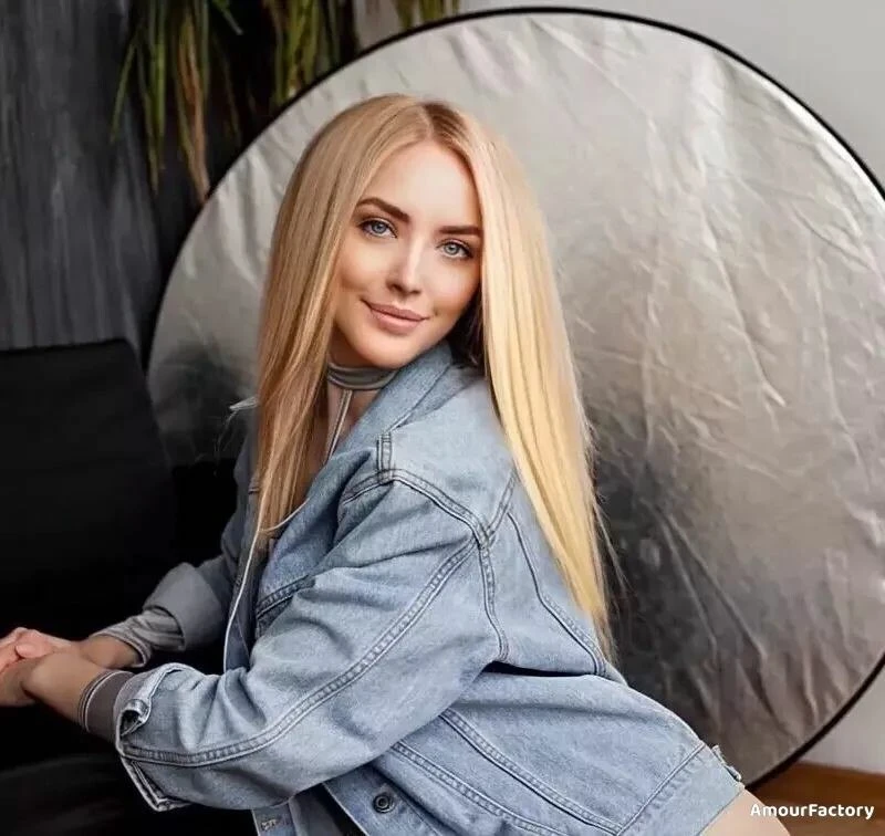 Alina Profile image 1