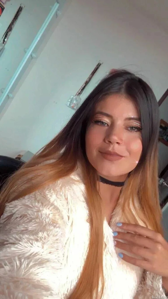 Valentina Profile image 1