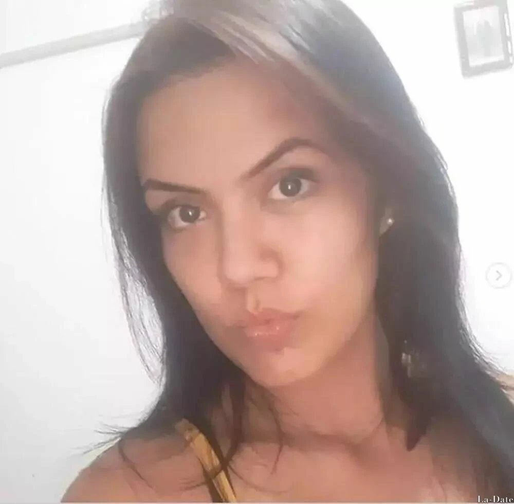 Daniela Profile image 4