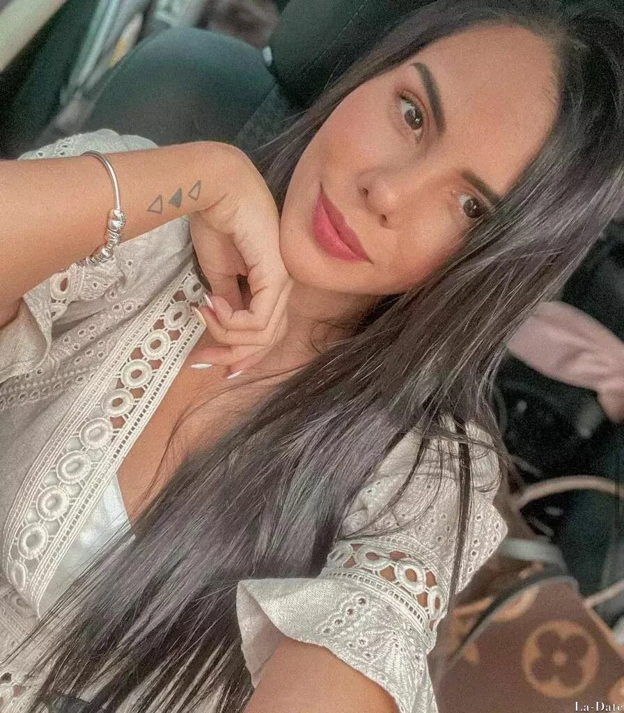 Daniela Profile image 2