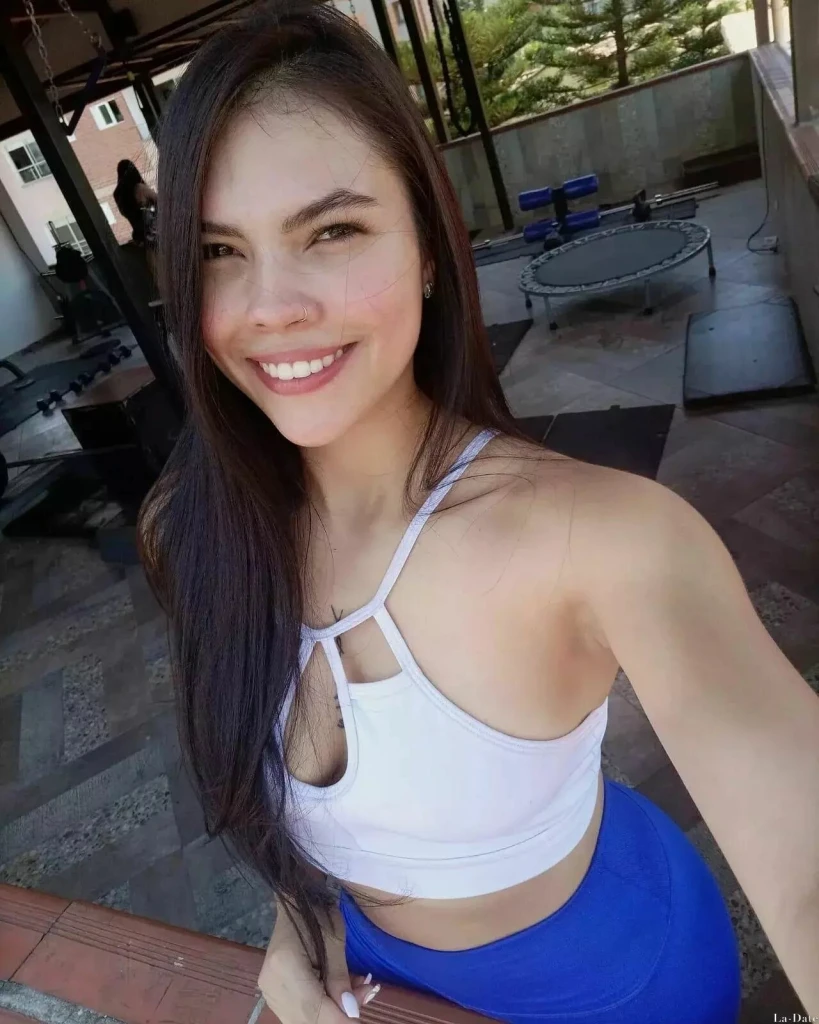 Lucia Profile image 4