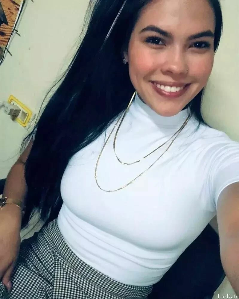 Lucia Profile image 2