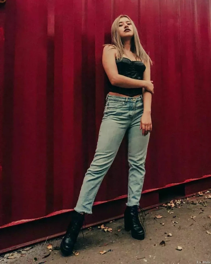 Valentina Profile image 6