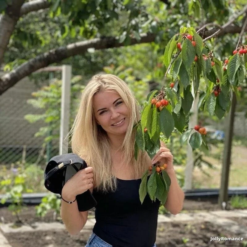 Iryna Profile image 4