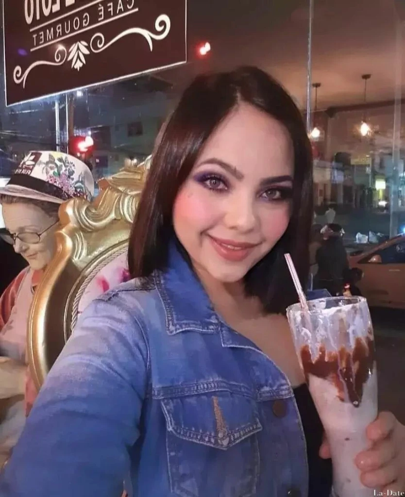 Elisa Profile image 3