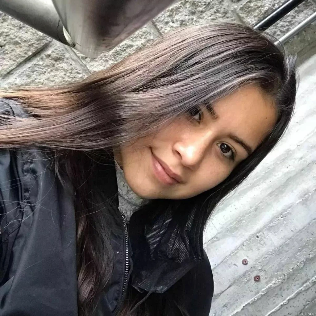 Maria Profile image 5