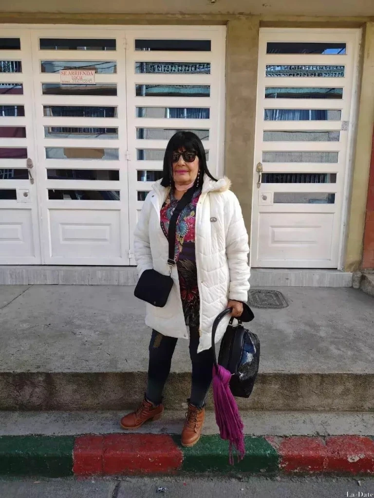 Yazmin Profile image 1