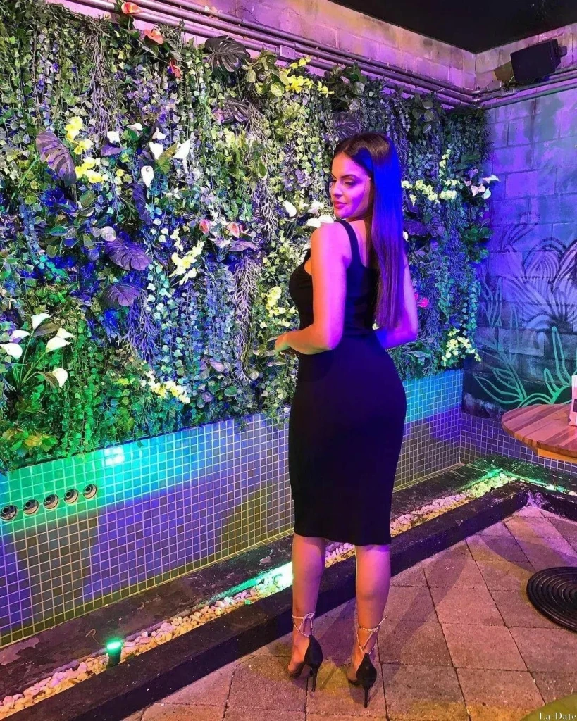 Diana Profile image 5