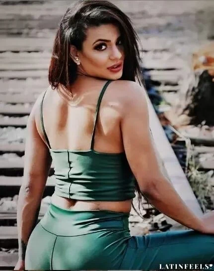 Adriana Profile image 3