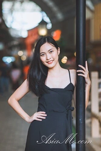 Betty Profile image 2