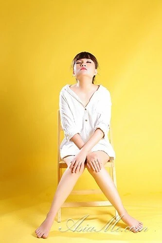 Tina Profile image 1