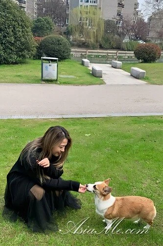 zhang yan Profile image 1