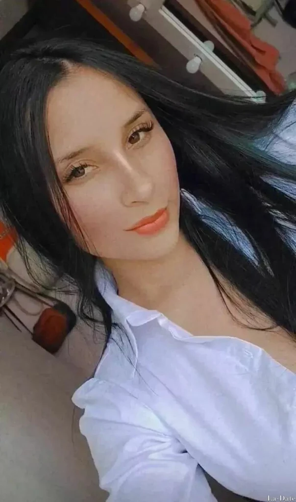 Laura Profile image 5