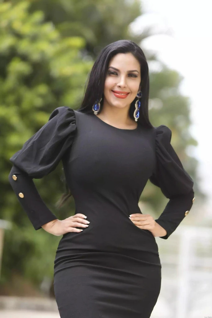 Viviane Profile image 6