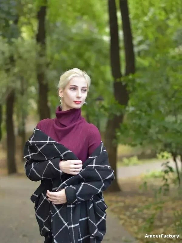 Vladislava Profile image 2