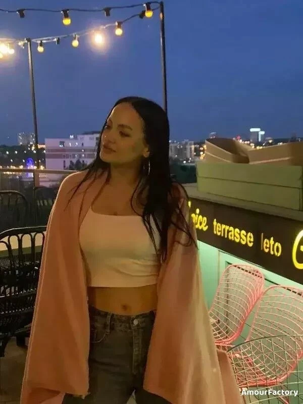 Lyudmila Profile image 5