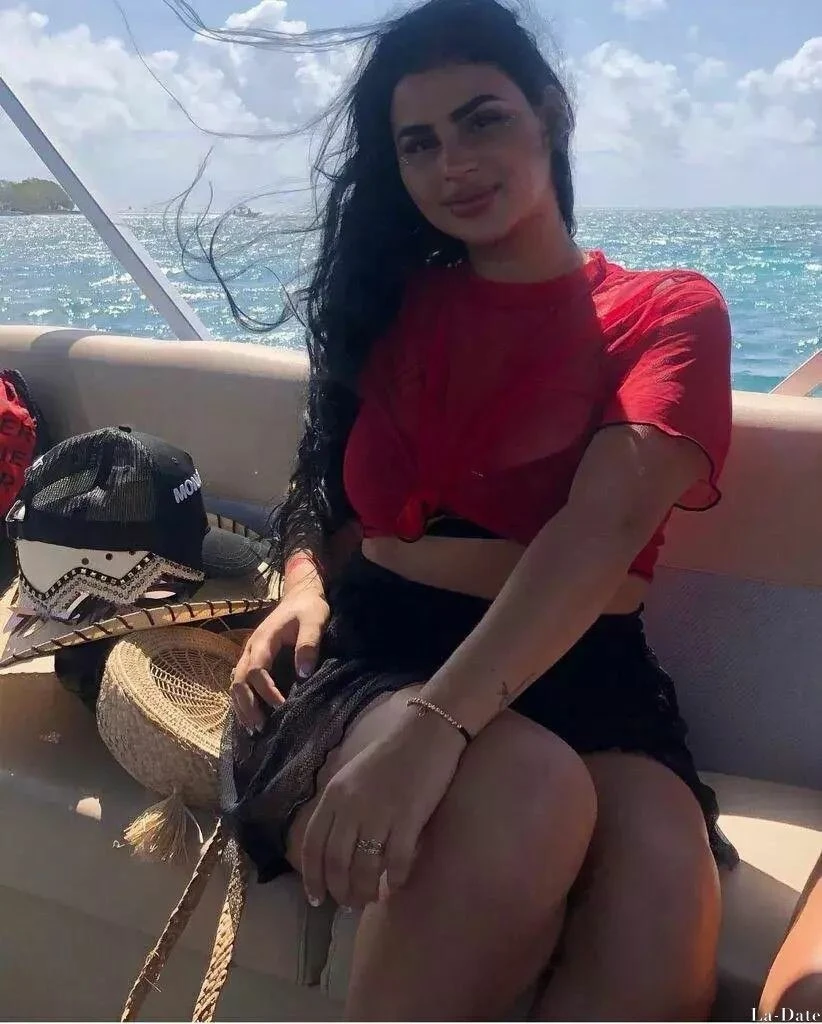 Fernanda Profile image 1