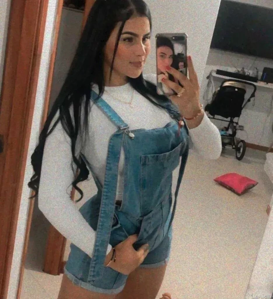 Fernanda Profile image 3