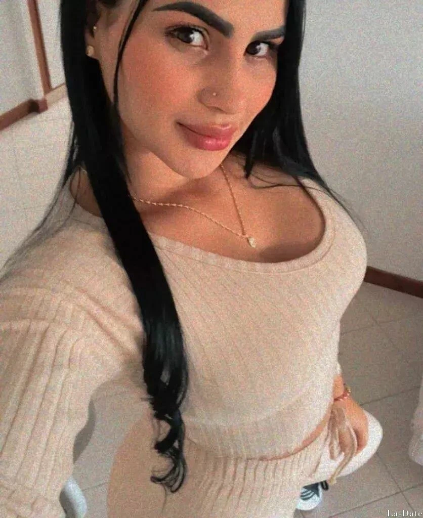 Fernanda Profile image 5
