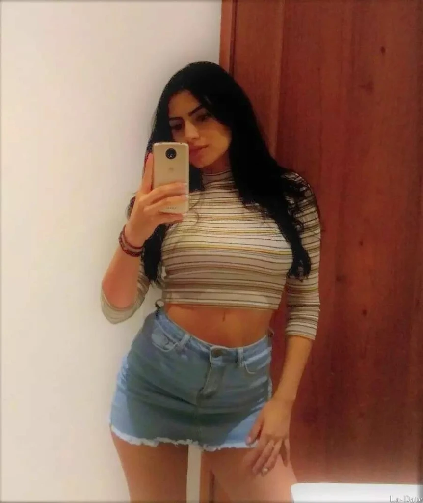 Vanessa Profile image 5