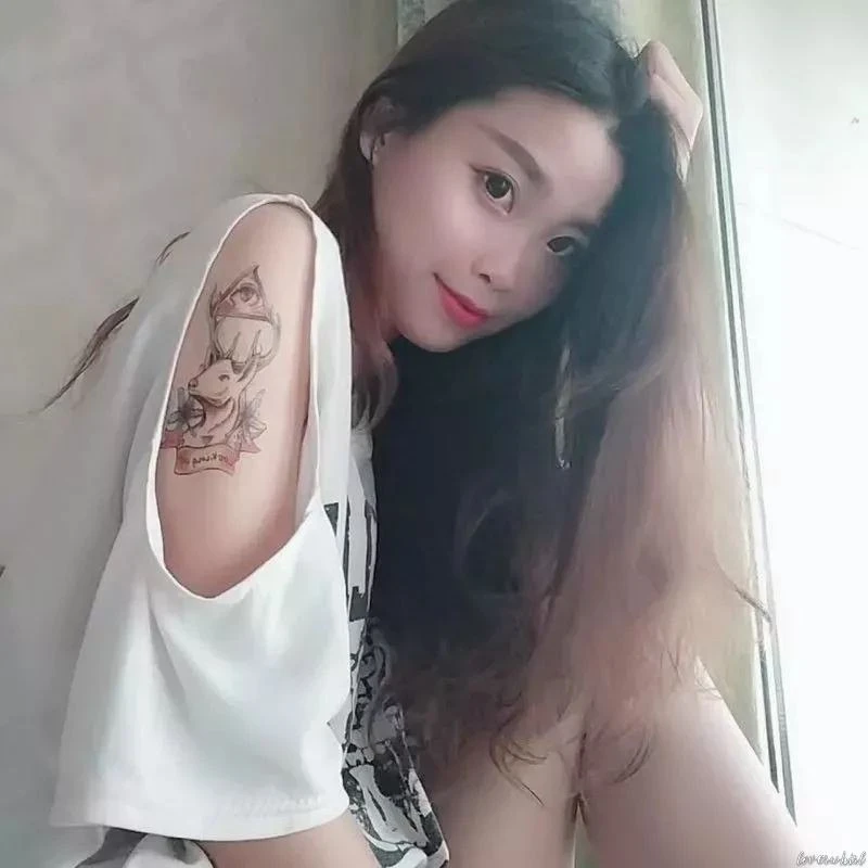 Rong Profile image 4