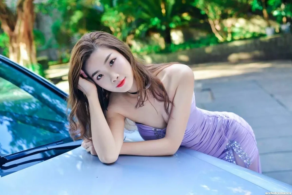 Rong Profile image 6