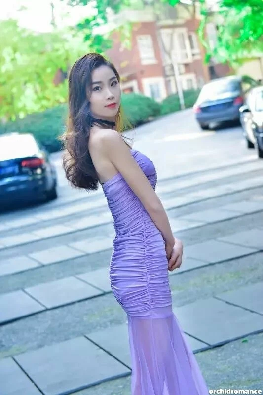 Rong Profile image 5