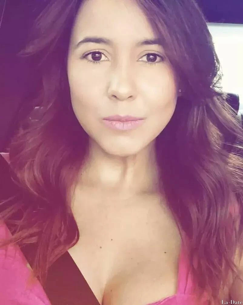 Sara Profile image 2