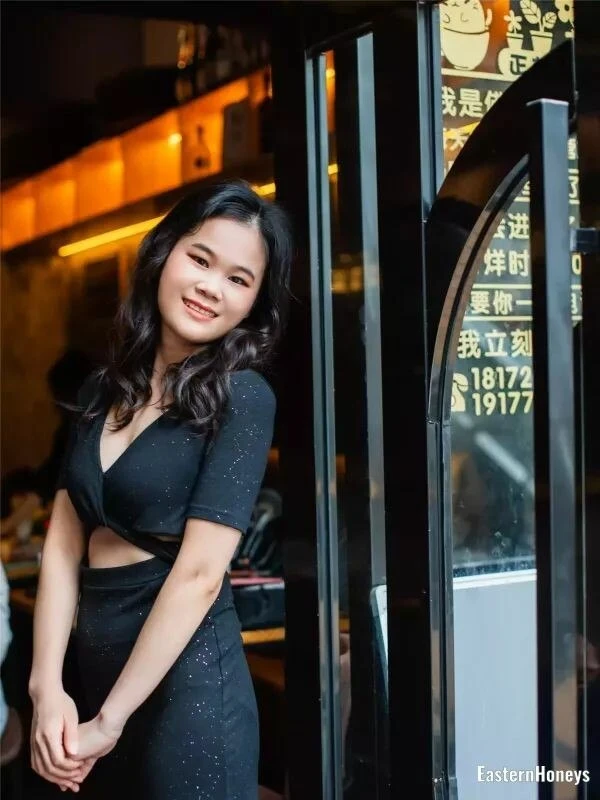 Yongfen Profile image 3