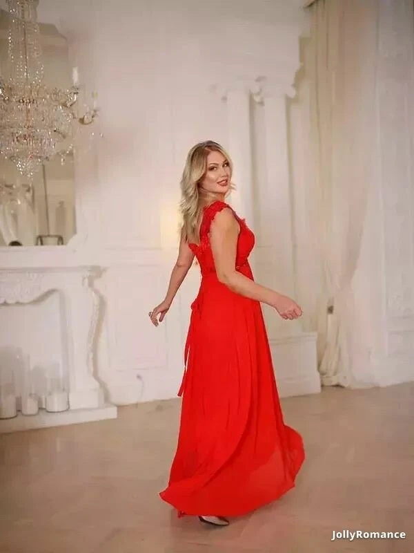 Nadia Profile image 3