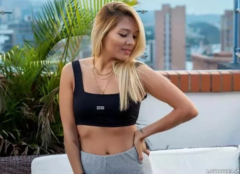 Julieth Profile image 4