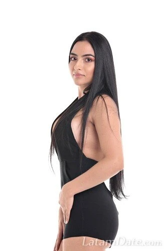 Kelly Profile image 2