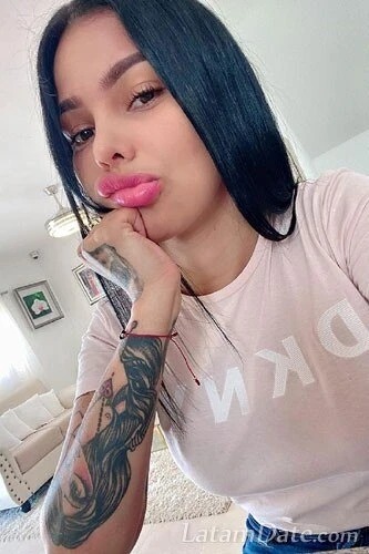 Melany Profile image 1