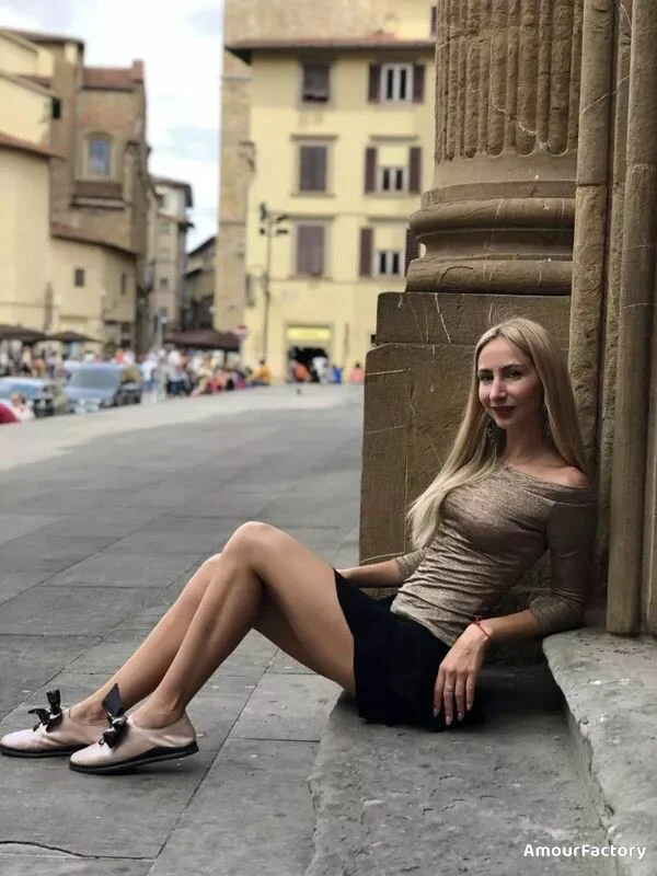 Alina Profile image 4