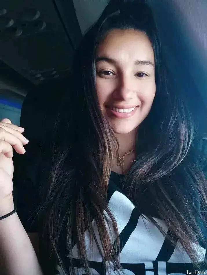 Floramdys Profile image 4