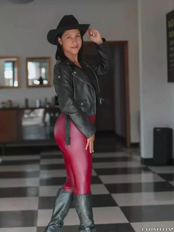 Andreina Profile image 2