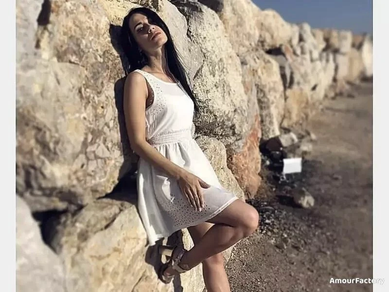 Valeria Profile image 2