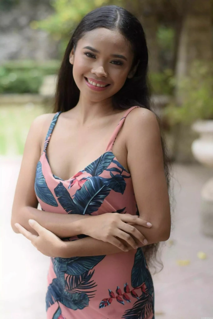 Elaine Kate Profile image 6