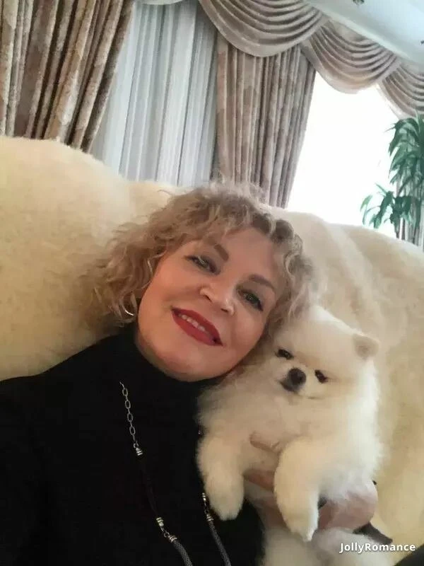 Anna Profile image 3