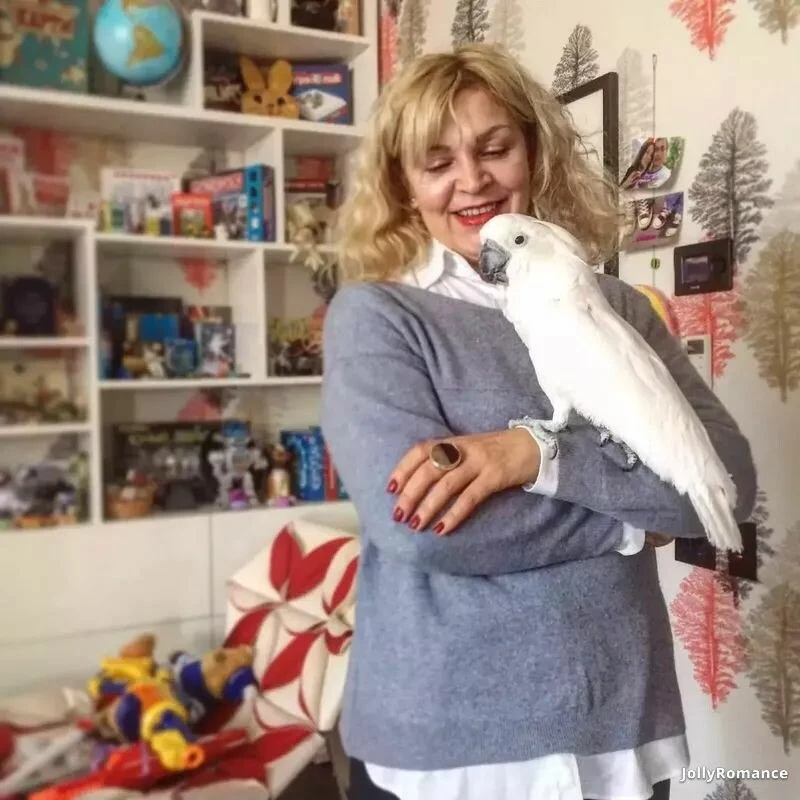 Anna Profile image 1