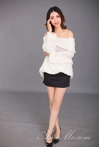 Eline Profile image 1