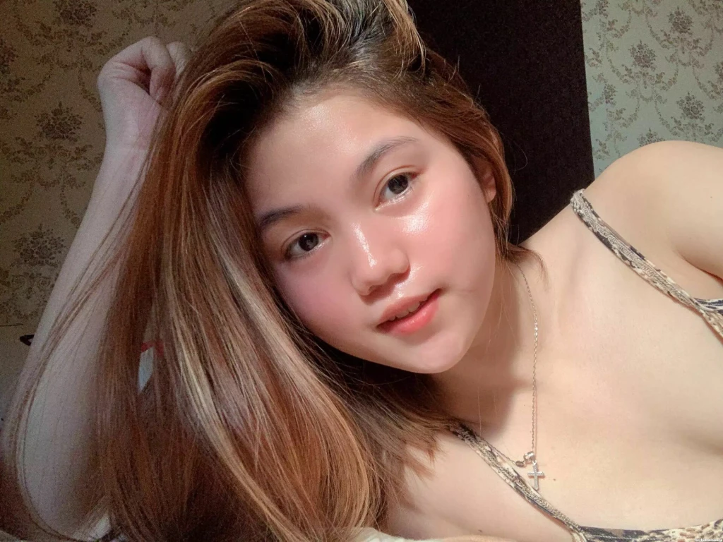 Marilyn Profile image 1