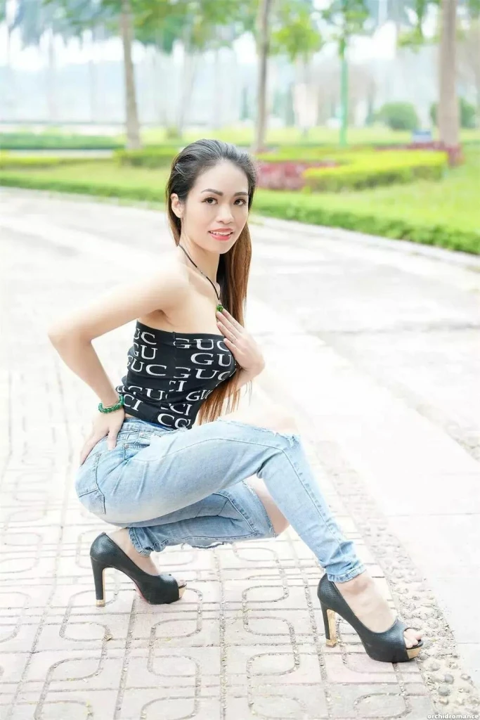 Le Tkhi Profile image 1