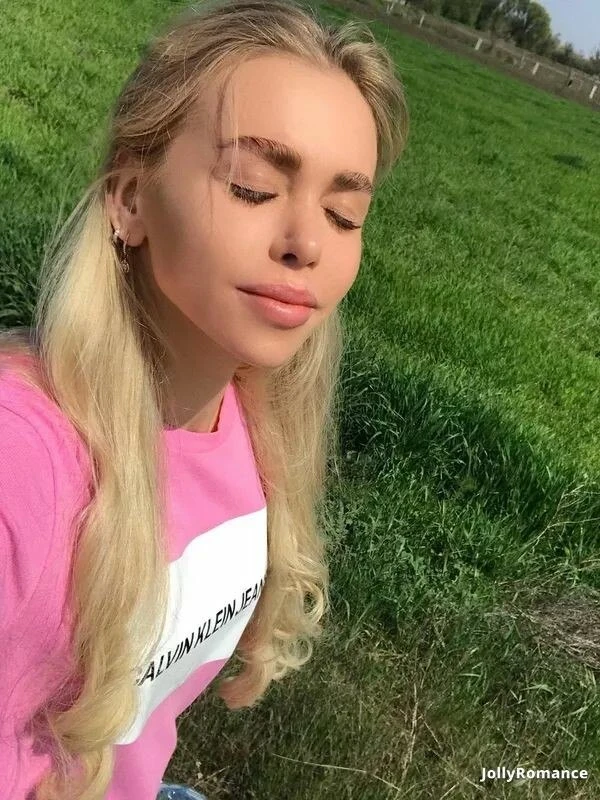 Tatyana Profile image 5