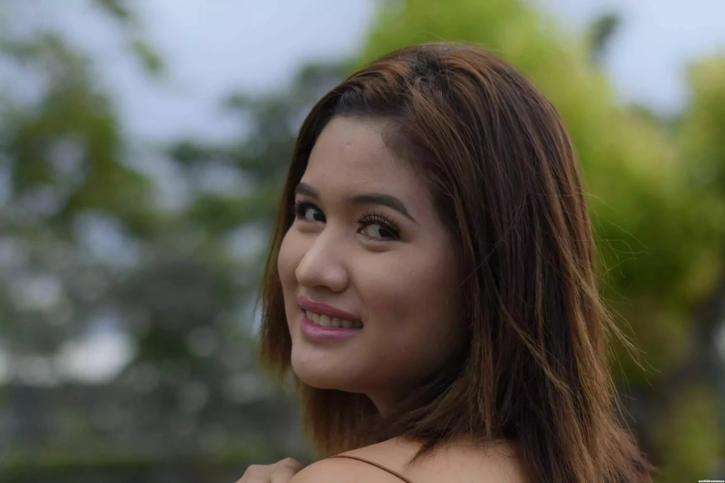 Rosalyn Profile image 6